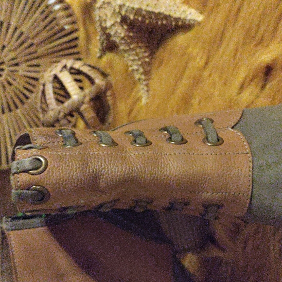 REBELS BOOTS / 8 - Picture 7 of 8